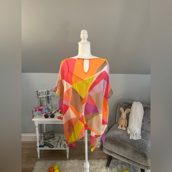 Trina Turk Flow Top - Picture 2 of 14